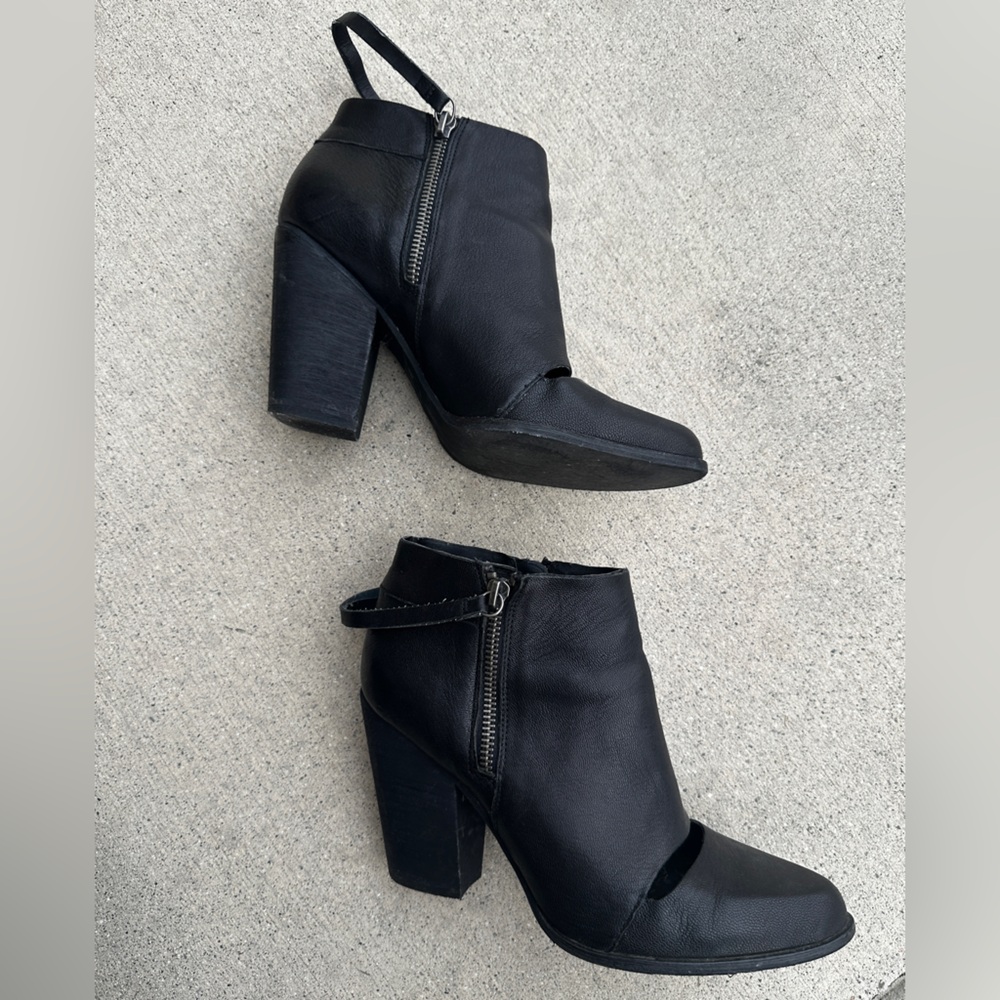 Joe's Jeans Black Heeled Ankle Boots